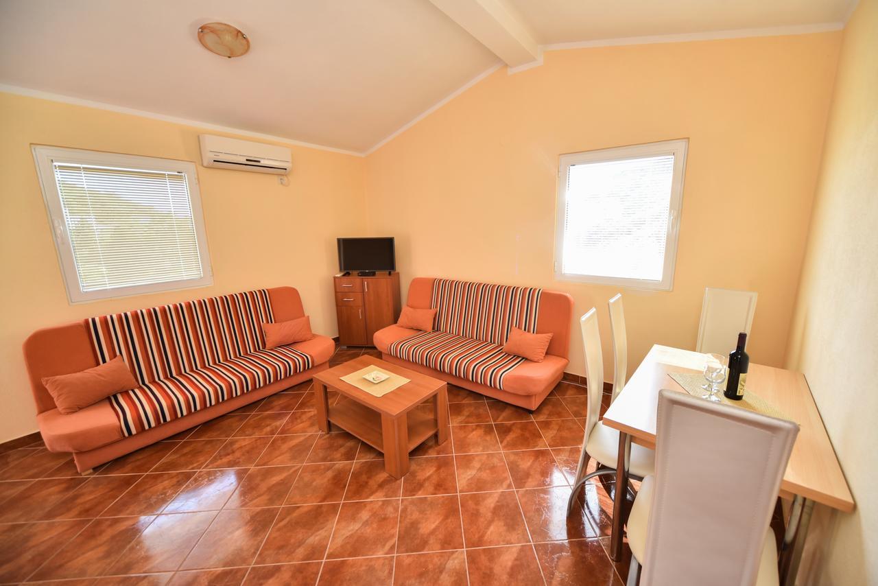 Apartmani Stanisic تْساني المظهر الخارجي الصورة