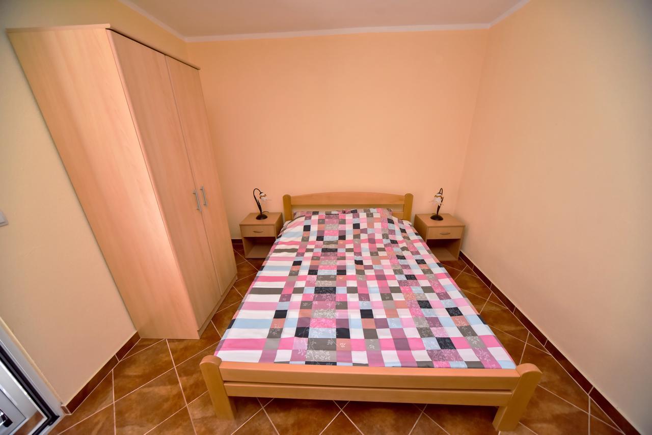 Apartmani Stanisic تْساني المظهر الخارجي الصورة