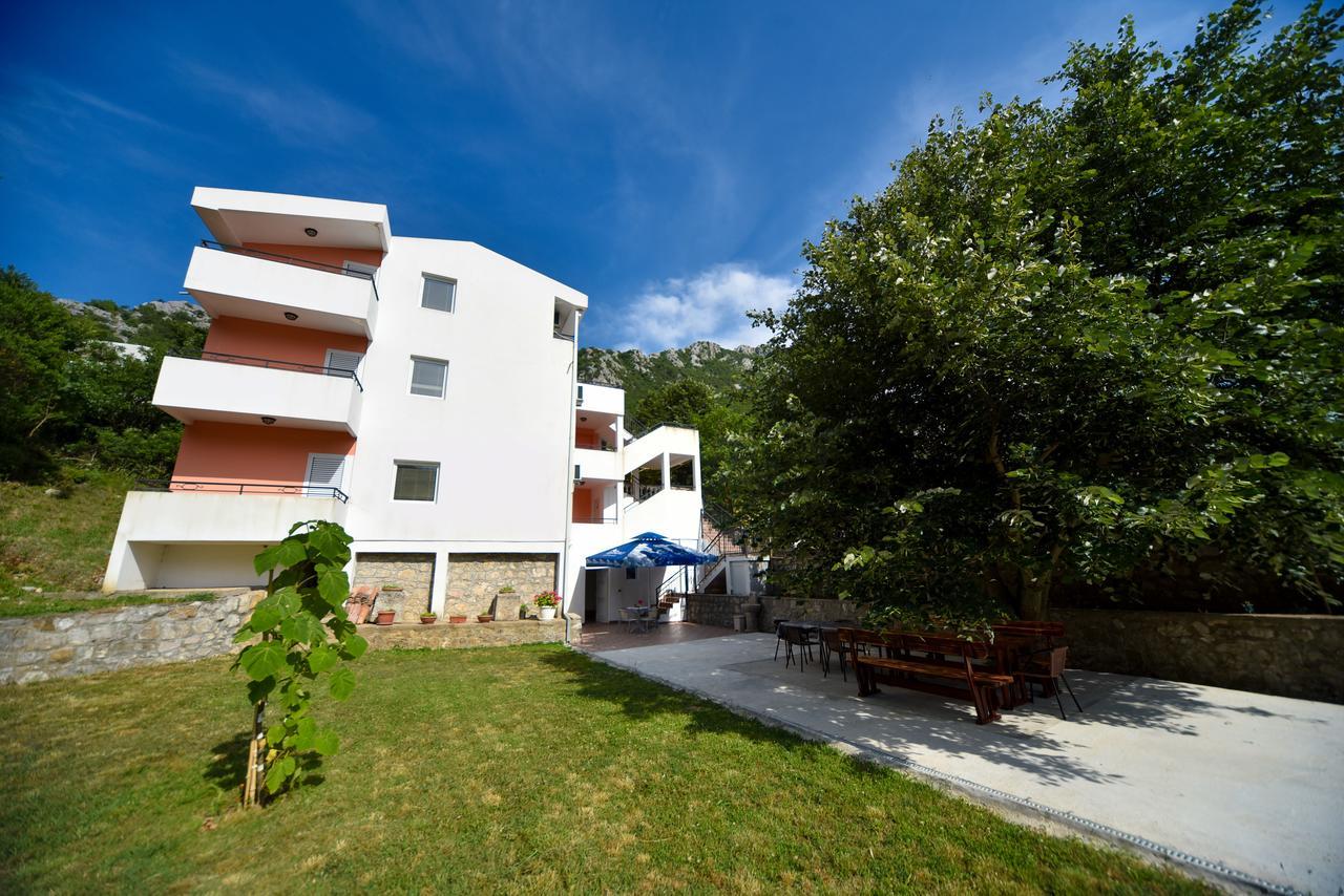 Apartmani Stanisic تْساني المظهر الخارجي الصورة